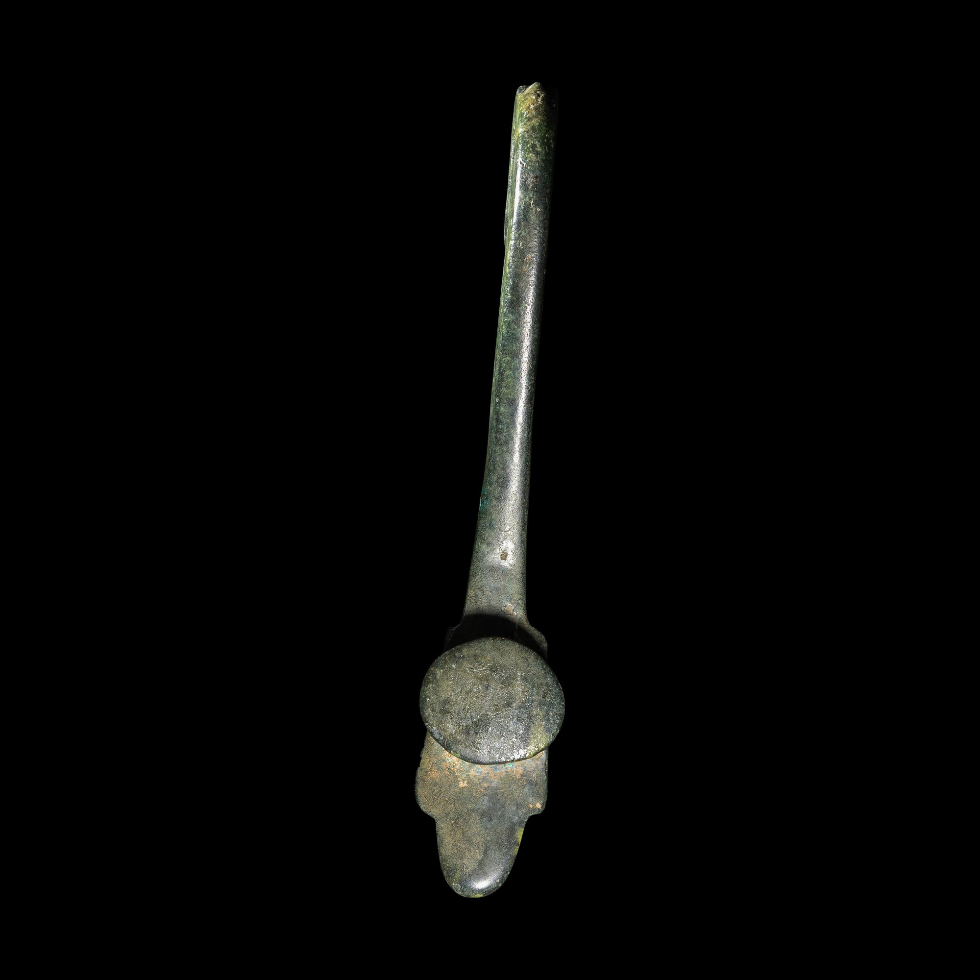 Three Chinese Metal Belt Hooks, Warring States-Han Dynasty 戰國-漢 青銅帶鉤三件