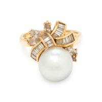 CULTURED PEARL AND DIAMOND RING
