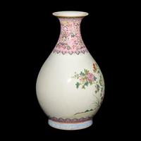 A Chinese Famille Rose Porcelain Yuhuchunping