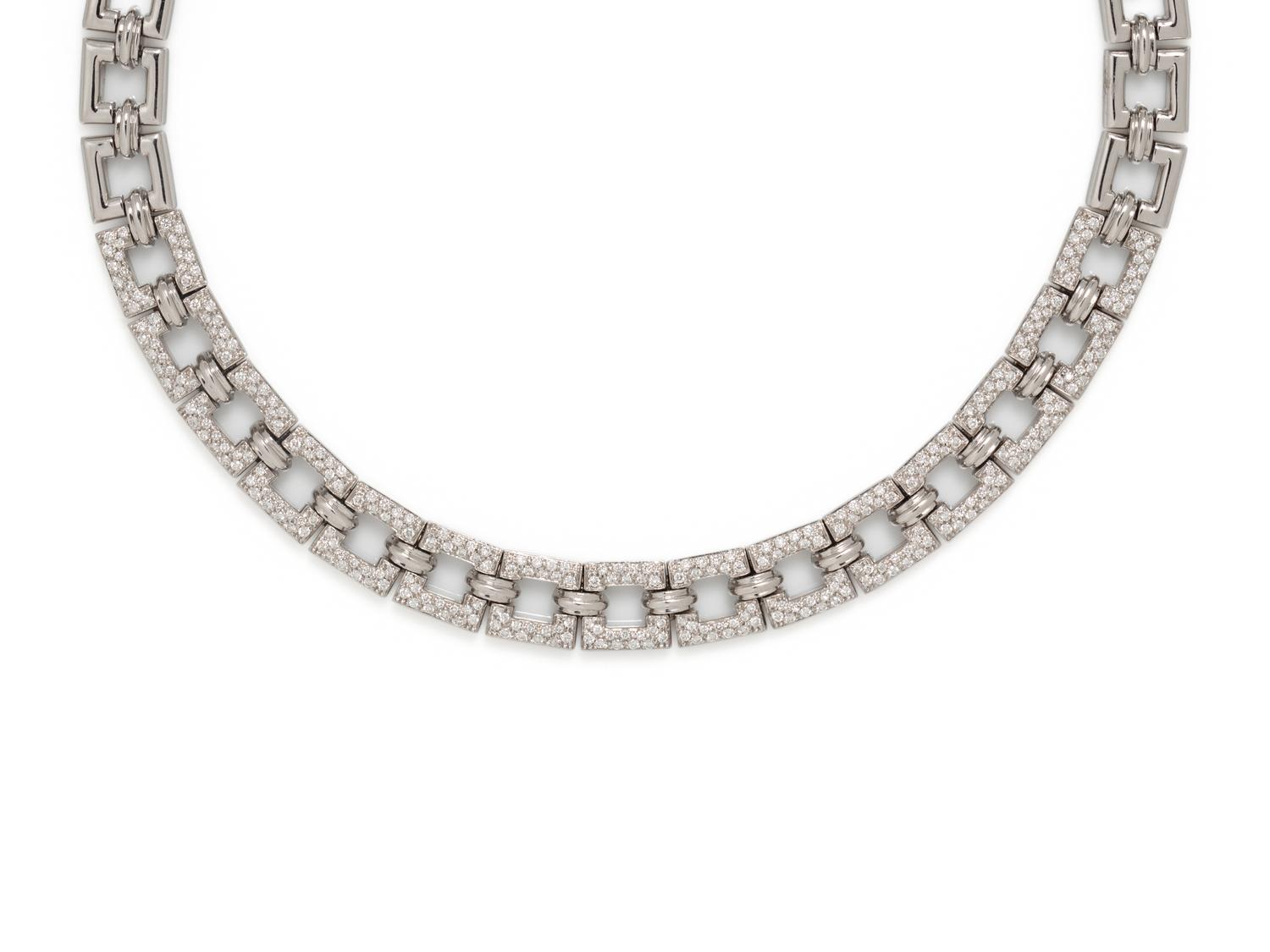 WHITE GOLD AND DIAMOND NECKLACE