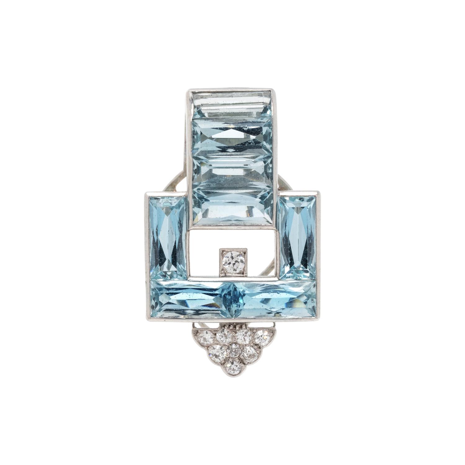 CARTIER, ART DECO, AQUAMARINE AND DIAMOND CLIP BROOCH