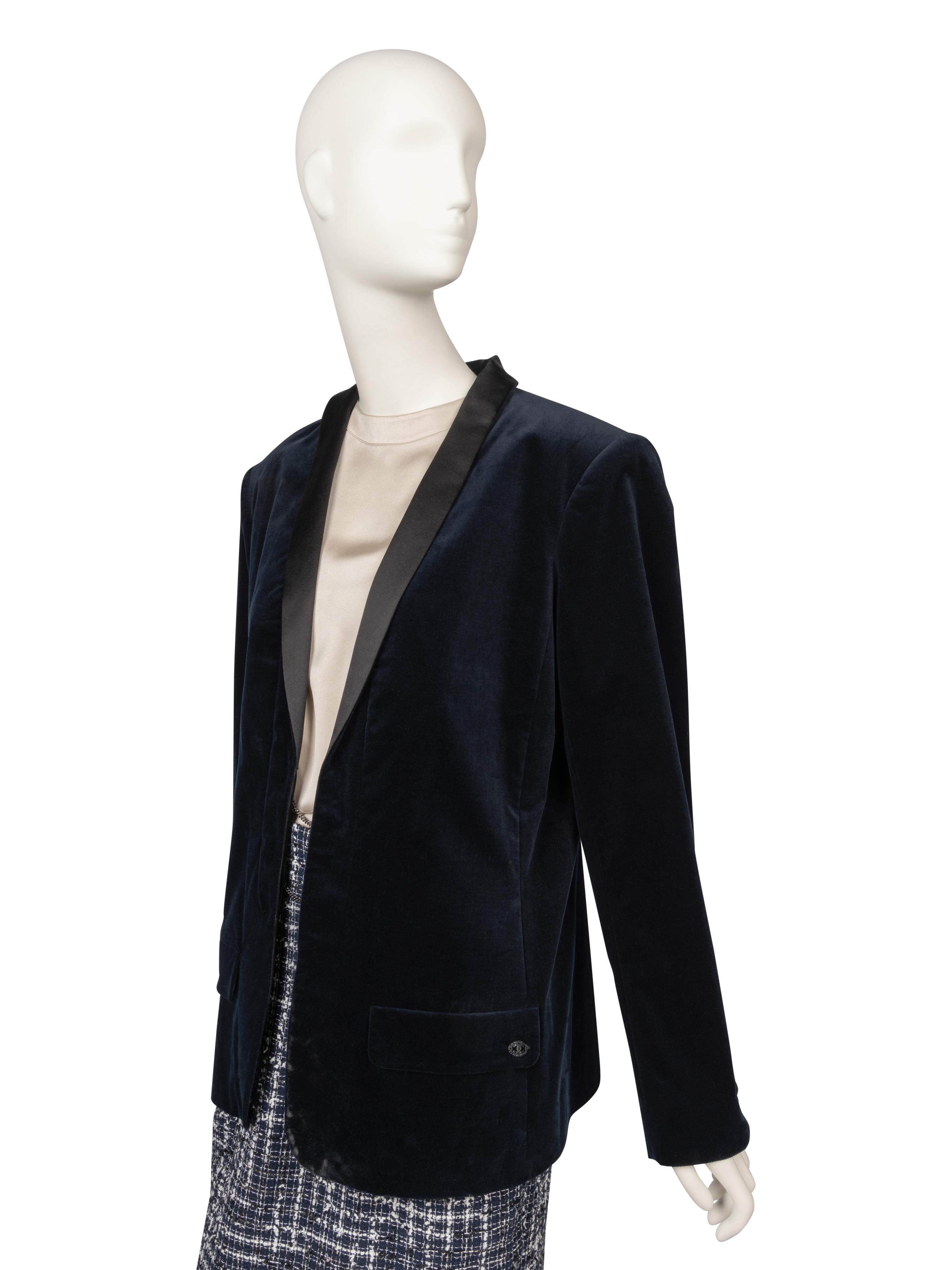 Chanel Velvet Blazer NWT, 2018