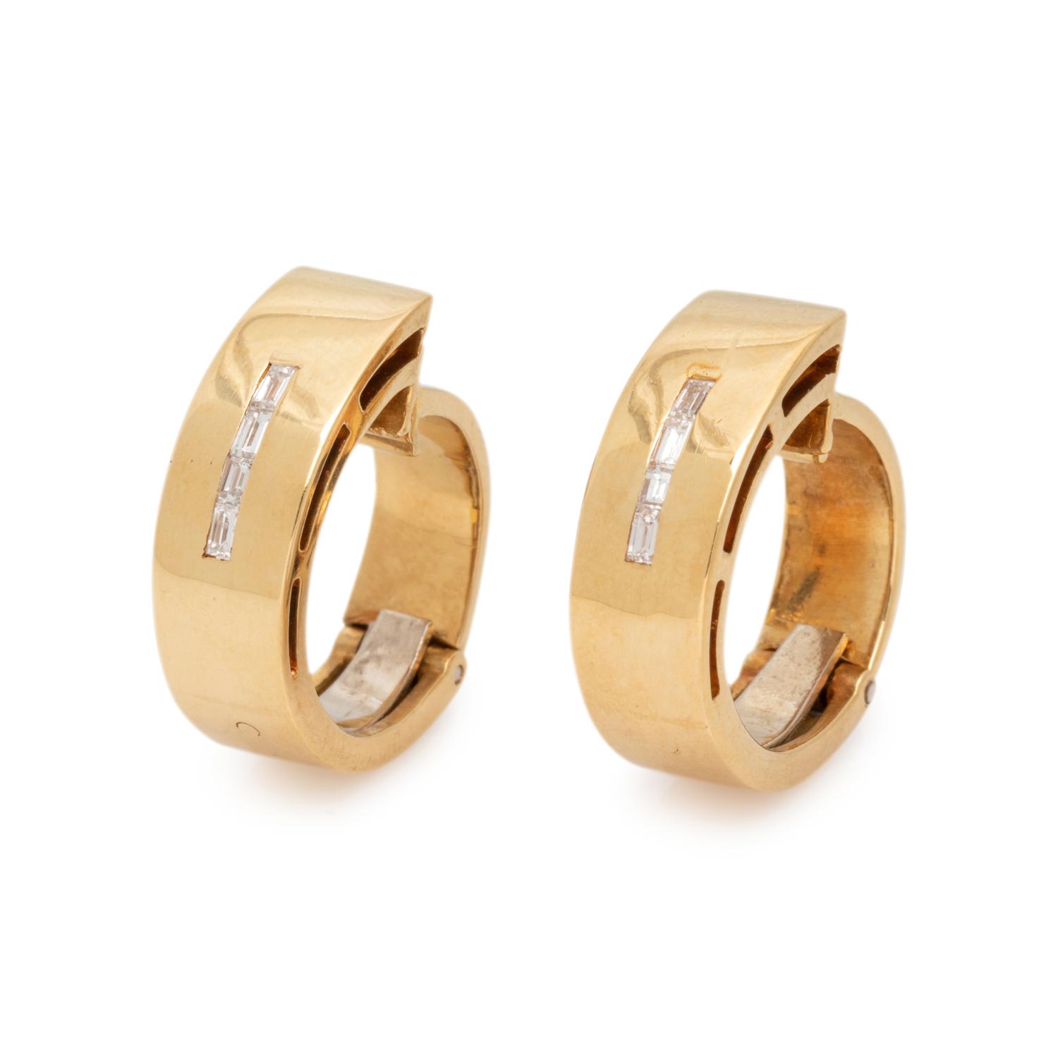 YELLOW GOLD AND DIAMOND HOOP EARCLIPS