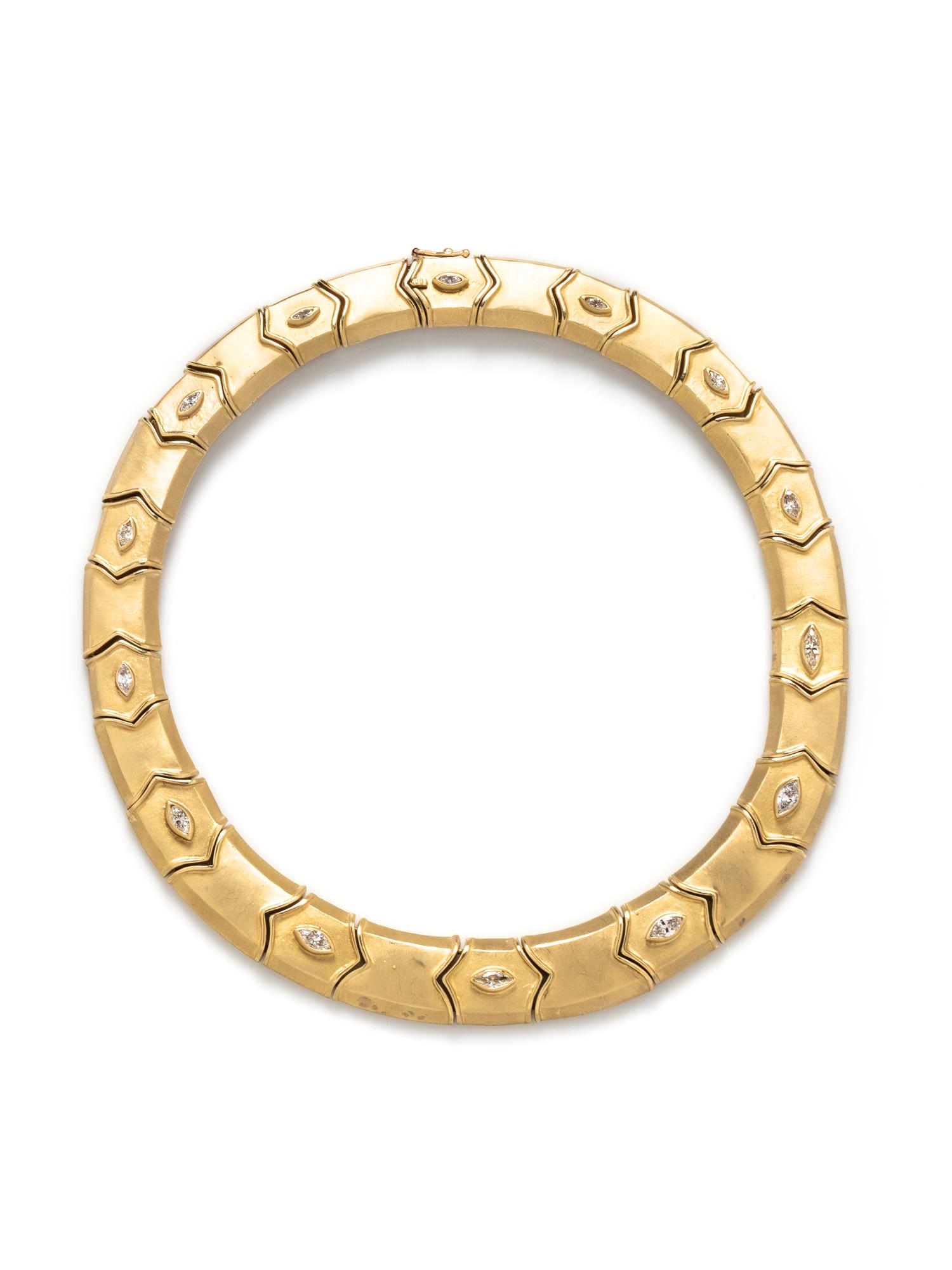 YELLOW GOLD AND DIAMOND NECKLACE