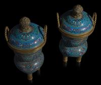 A Pair of Chinese Cloisonné Covered Tripod Vessels, 20th Century 近代 掐絲琺瑯仿古三足爐一對