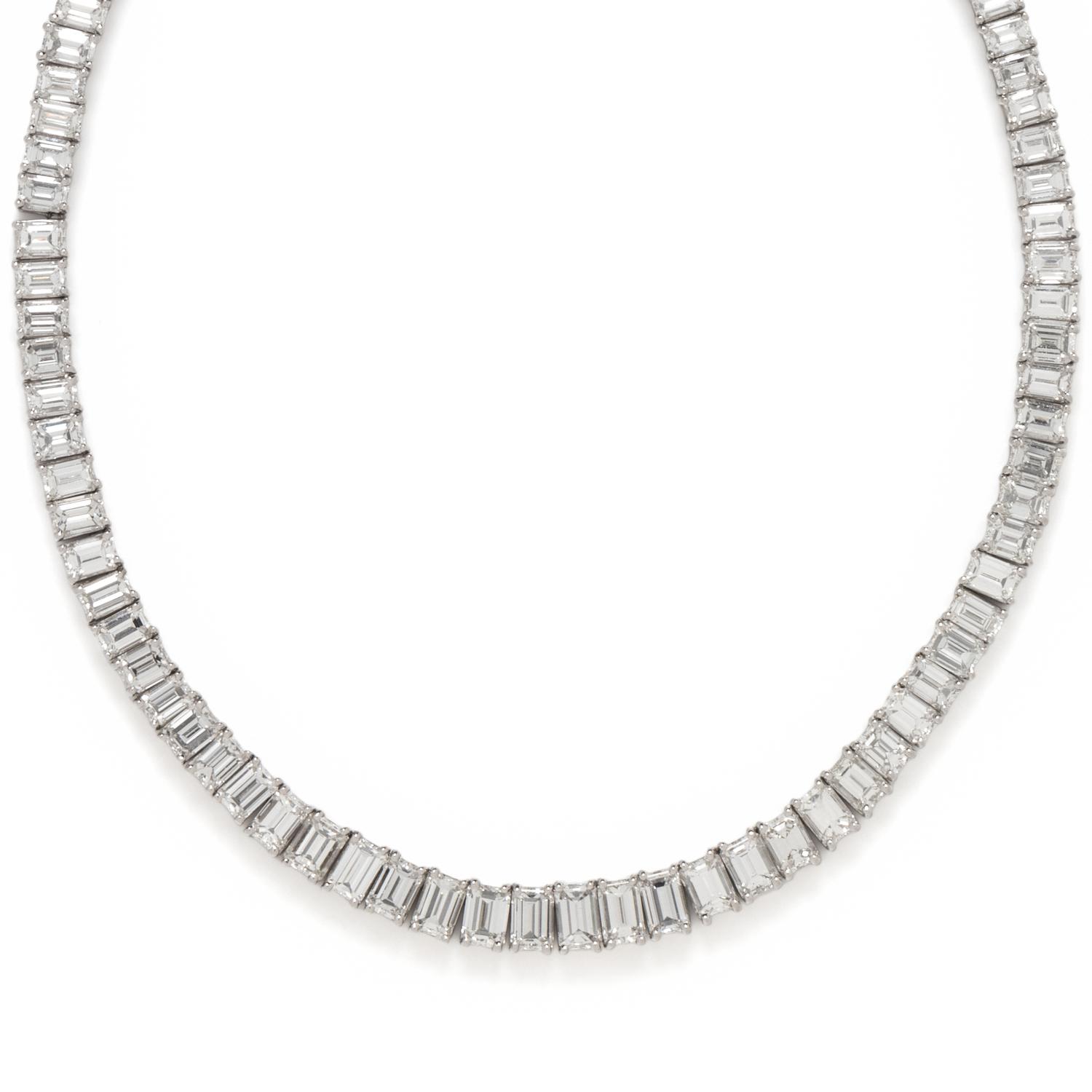 DIAMOND AND PLATINUM NECKLACE