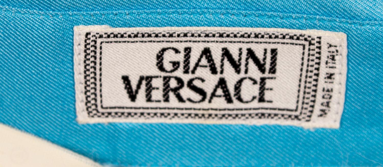 A Gianni Versace Silk Print Shirt, Size 50.