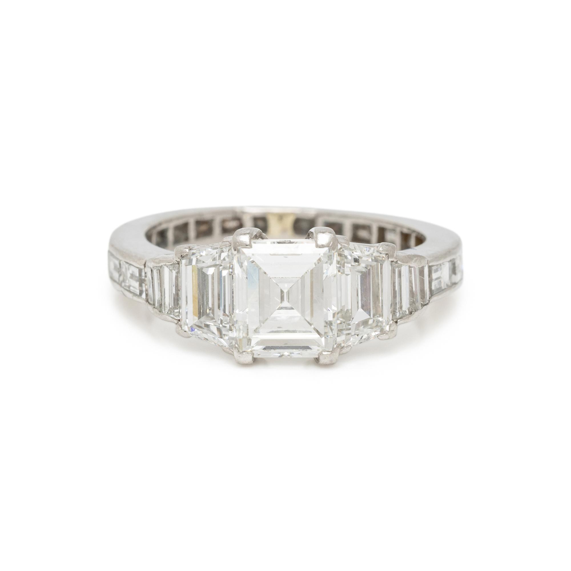 DIAMOND AND PLATINUM RING