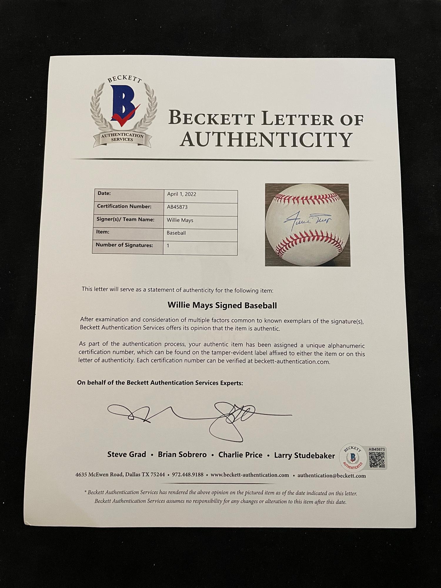 A Willie Mays Signed Autographed Baseball (Beckett Authentication Services Letter BAS Certified),