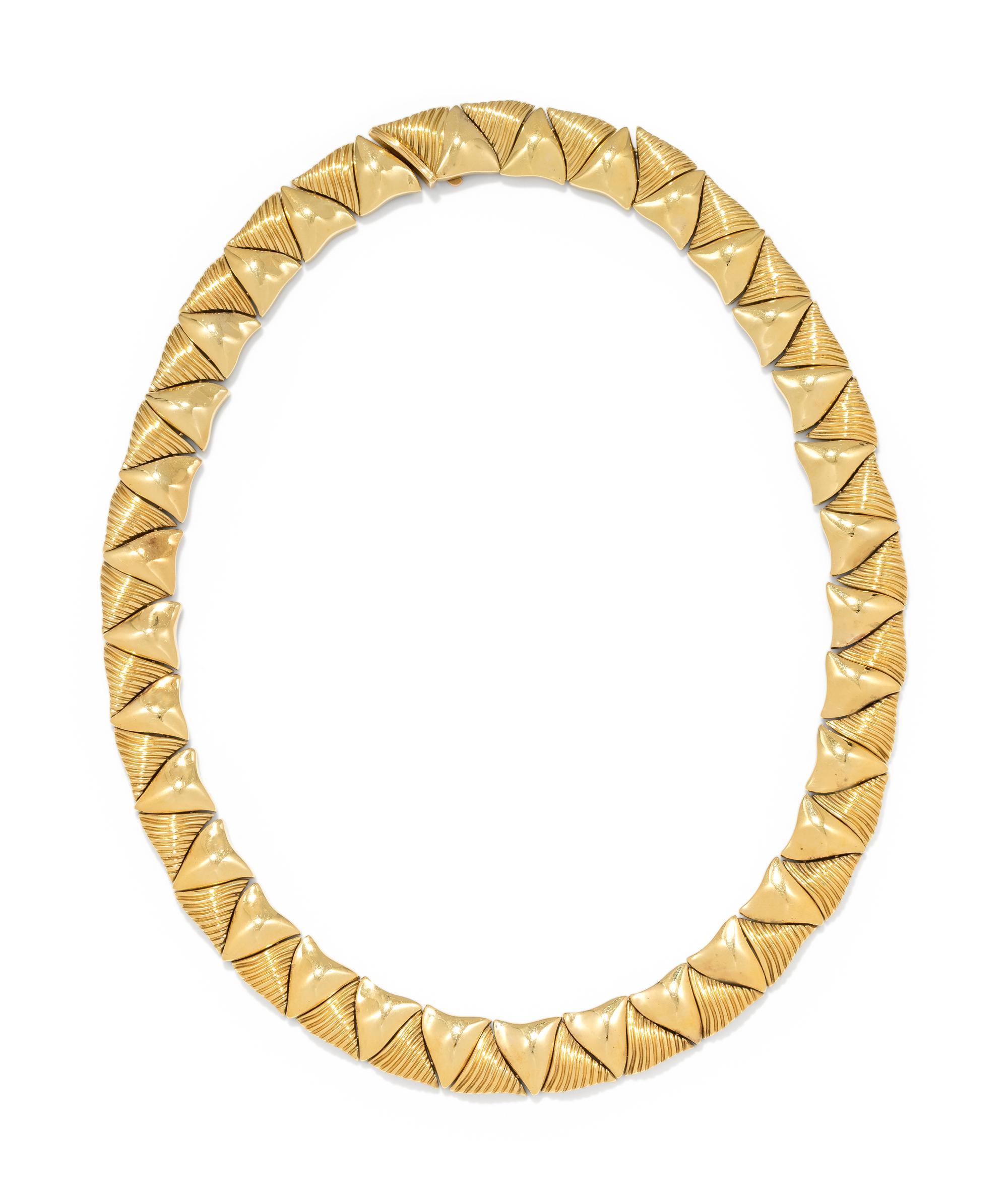 YELLOW GOLD COLLAR NECKLACE