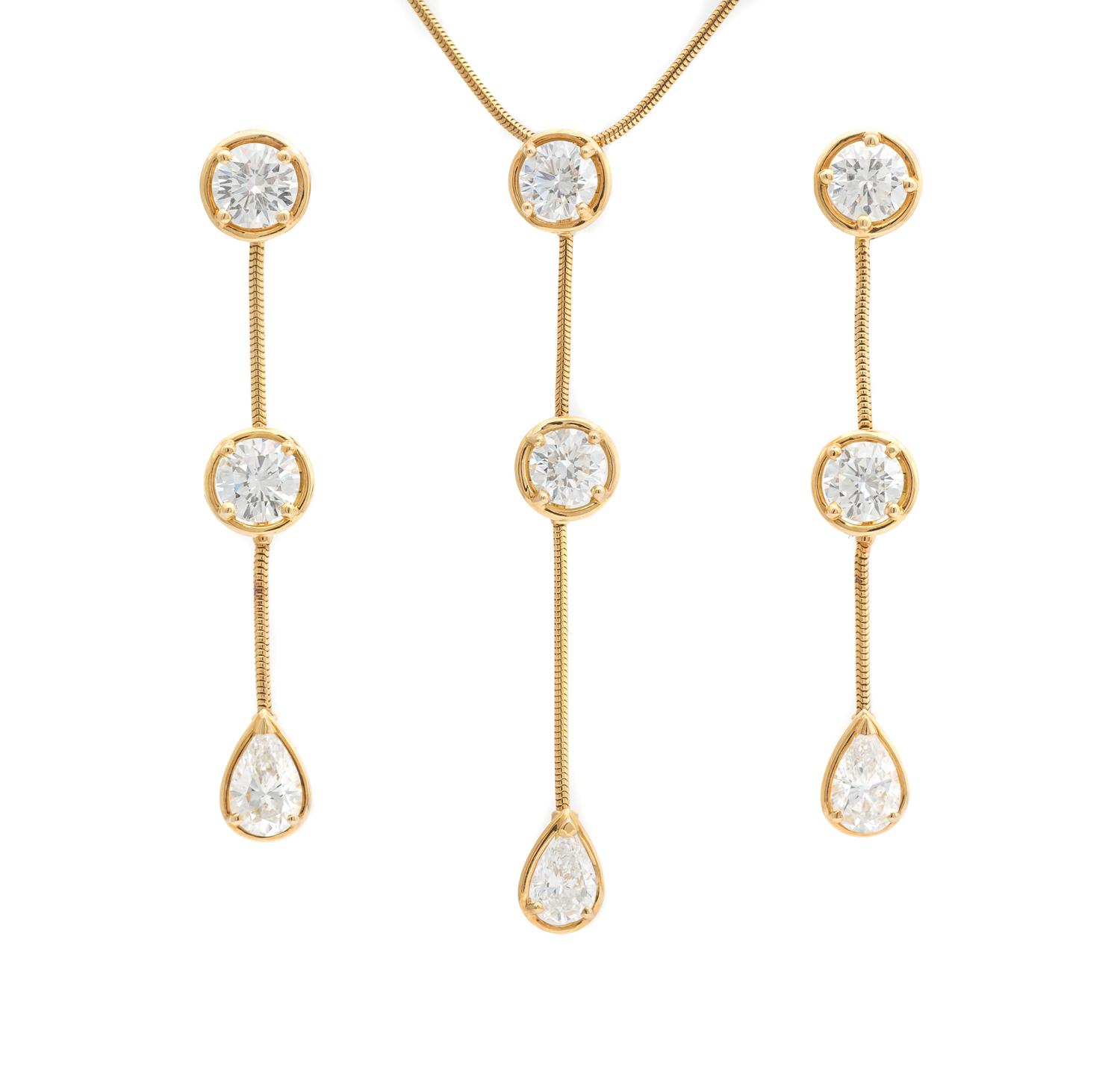 An 18 Karat Yellow Gold and Diamond "Pluie" Demi Parure, Van Cleef and Arpels, 11.90 dwts.