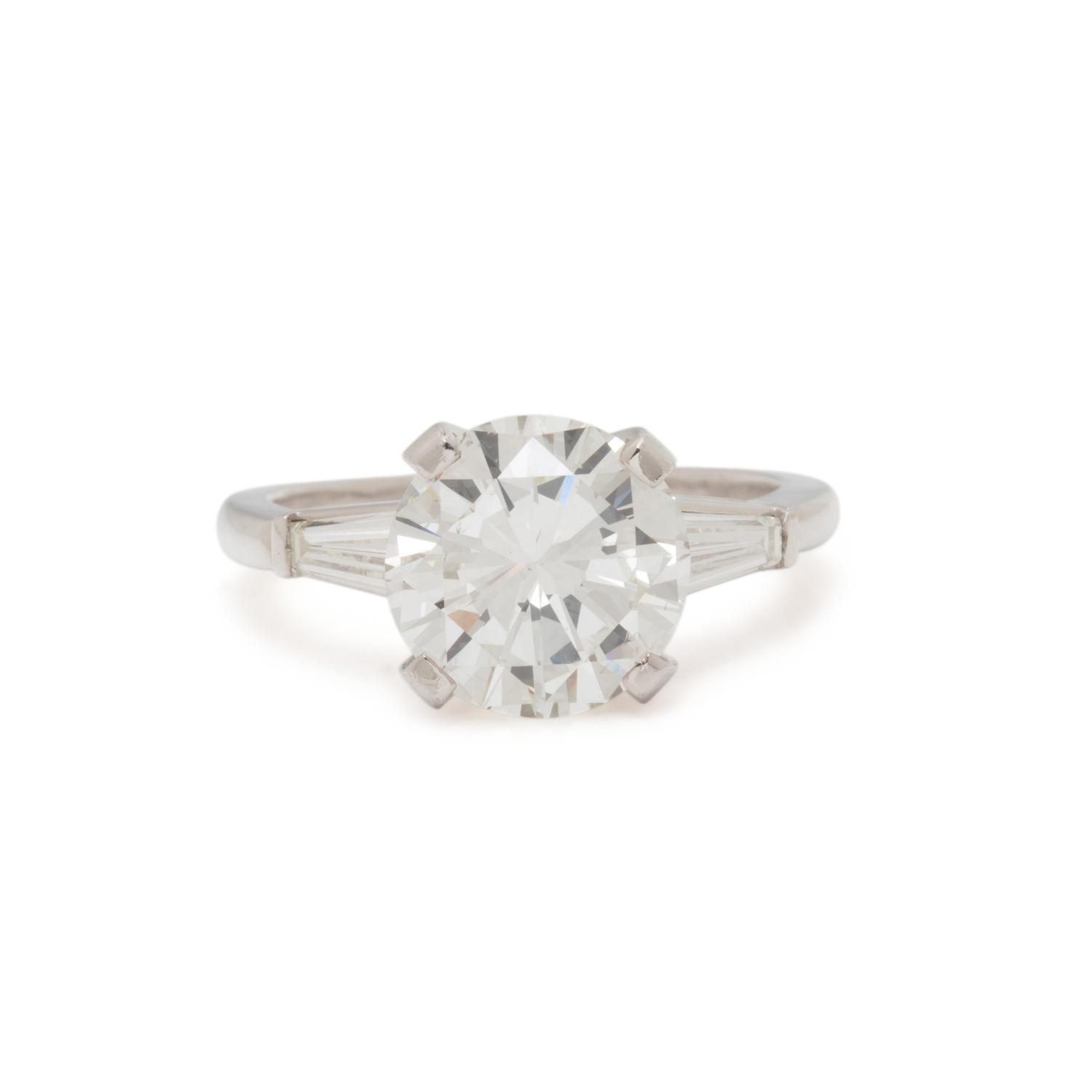 DIAMOND RING