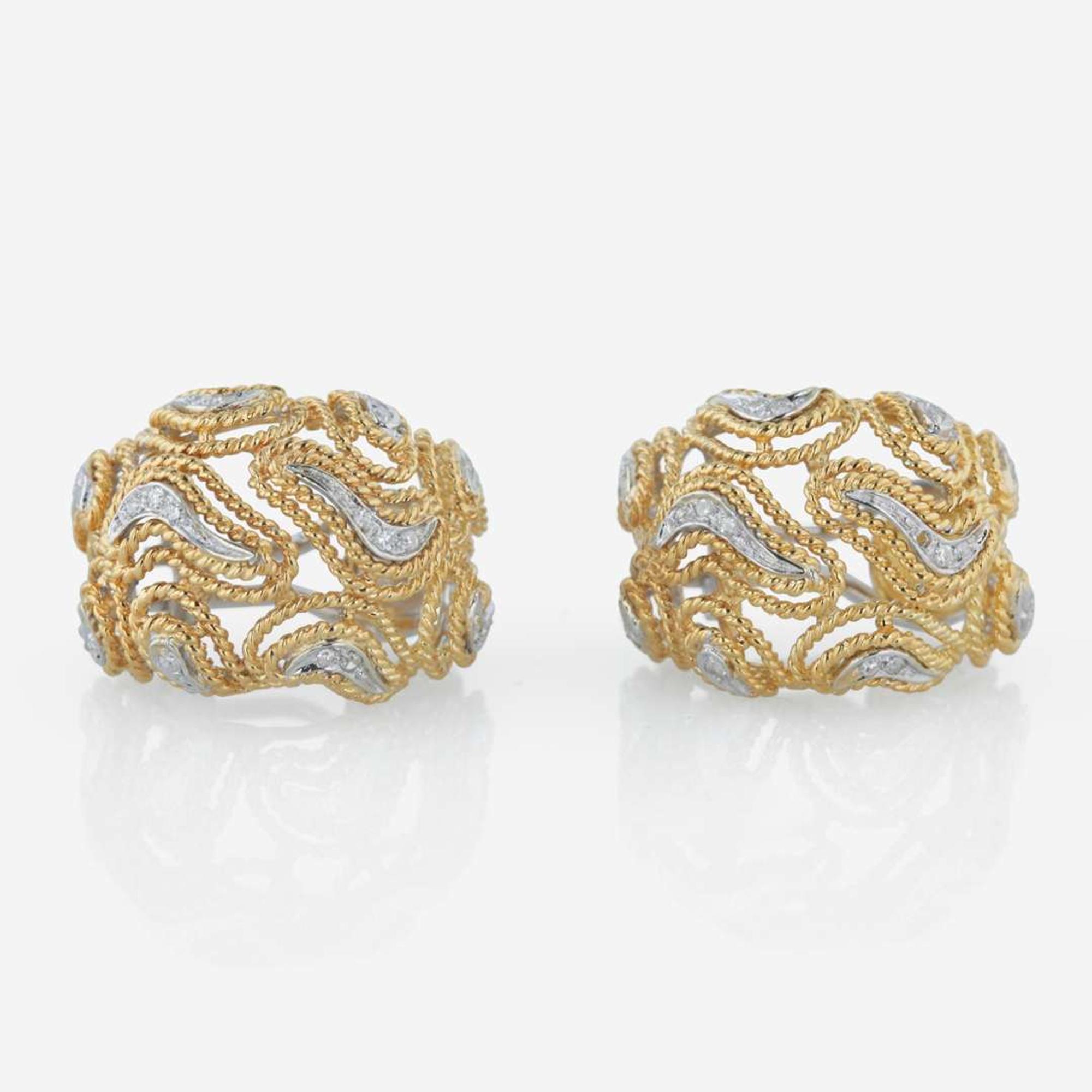 A Pair of 18K Gold Two-Tone Ear Clips Italy