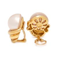 MARLENE STOWE, YELLOW GOLD AND CULTURED MABE PEARL EARCLIPS