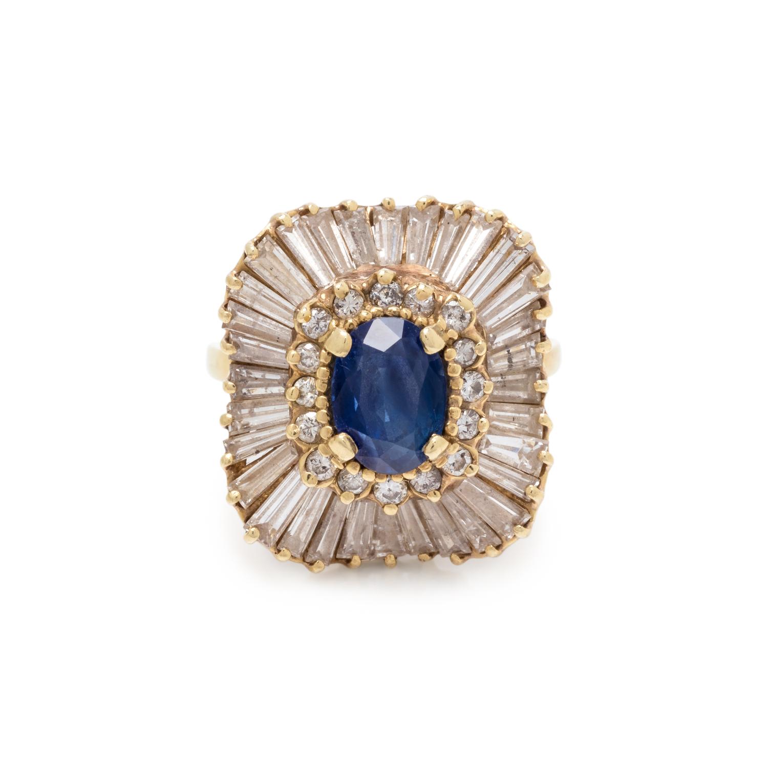 SAPPHIRE AND DIAMOND RING