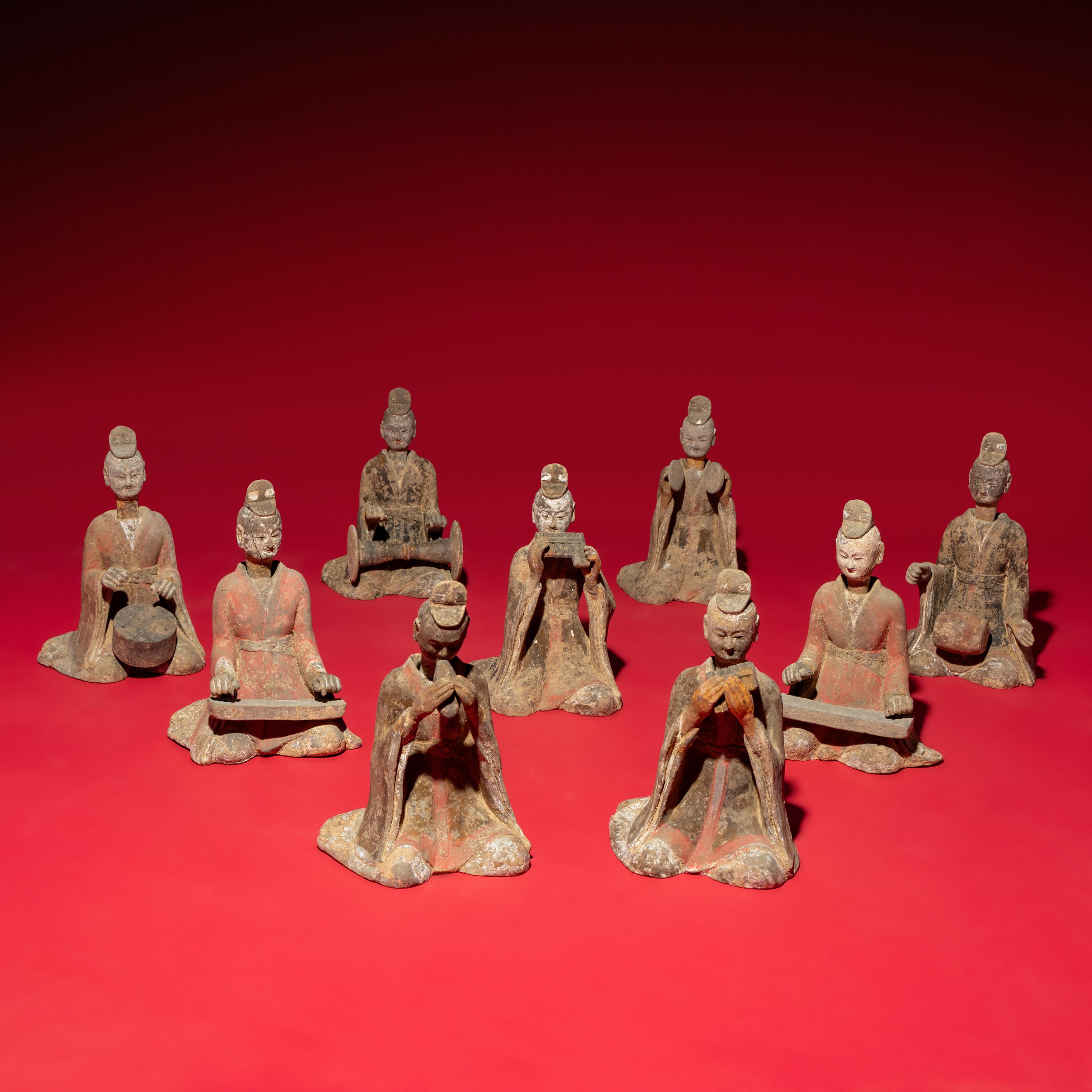 Nine Chinese Painted Grey Pottery Musicians, Late Northern Wei-Northern Qi Dynasty — 北魏晚期-北齊 灰陶彩繪伎樂俑一組九件
