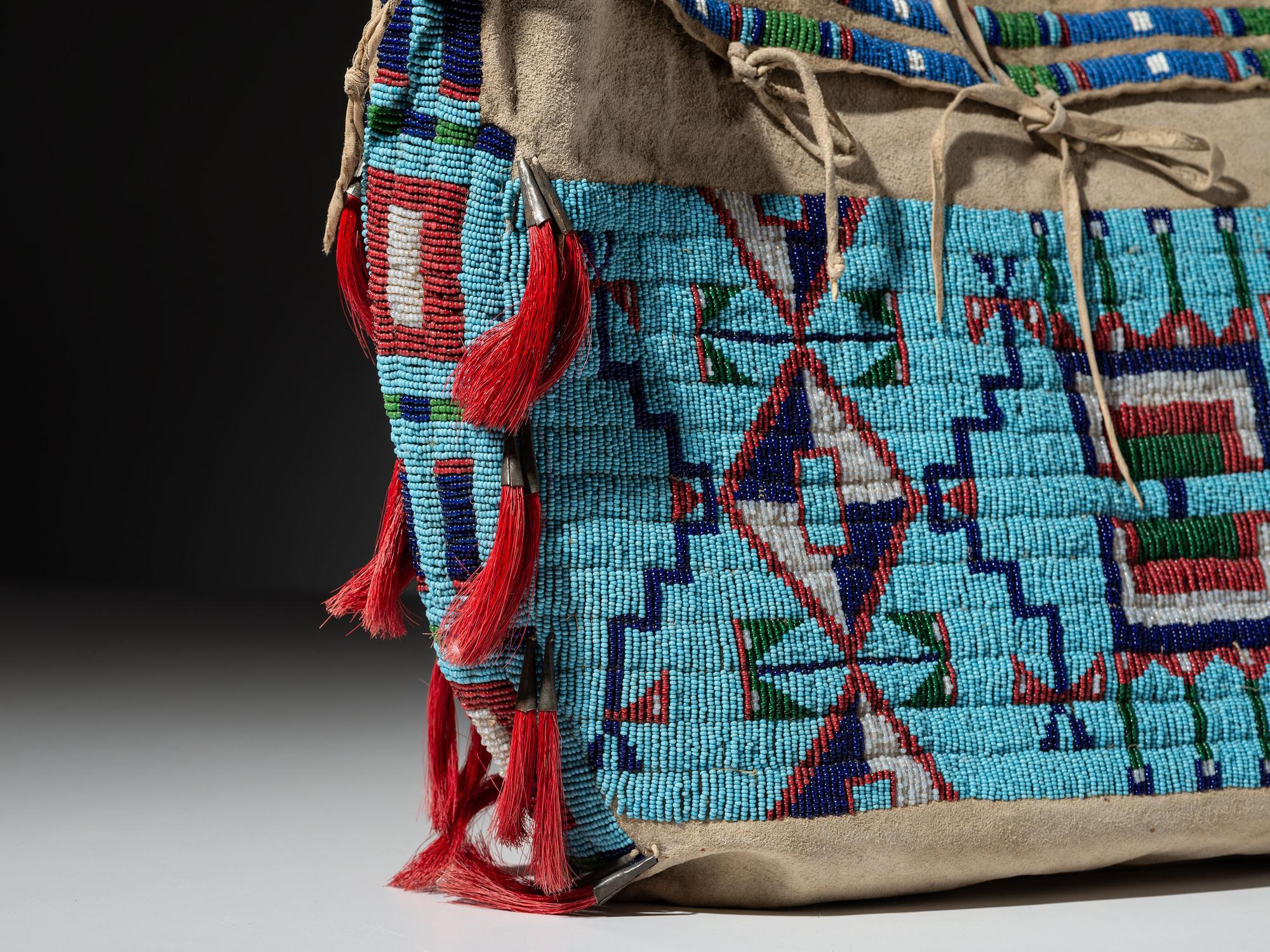 Sioux Beaded Hide Possible Bag