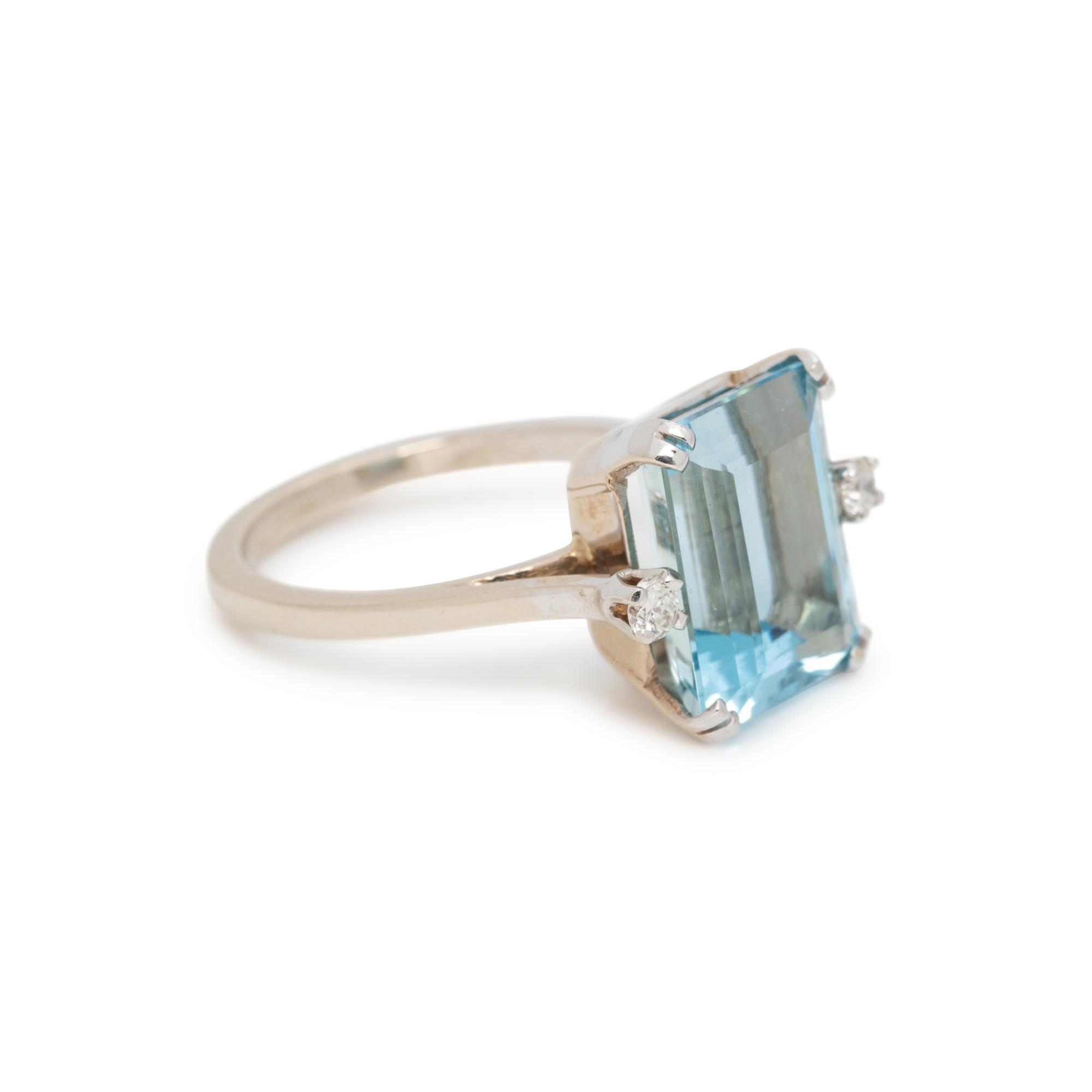 AQUAMARINE AND DIAMOND RING