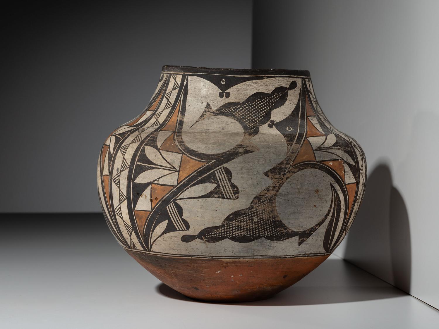 Acoma Polychrome Pottery Jar