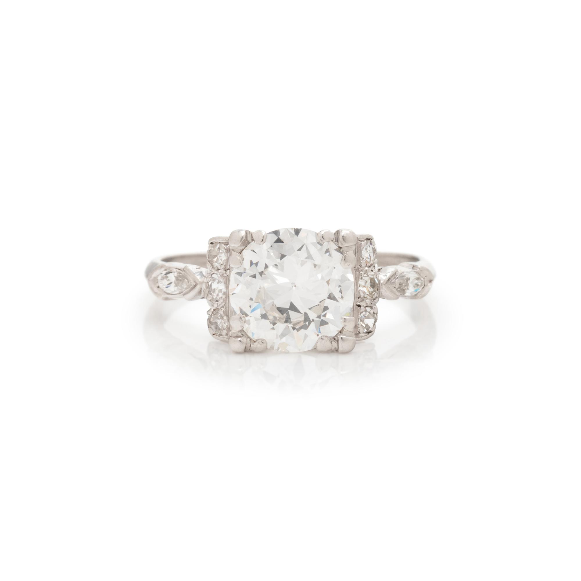 ANTIQUE, PLATINUM AND DIAMOND RING