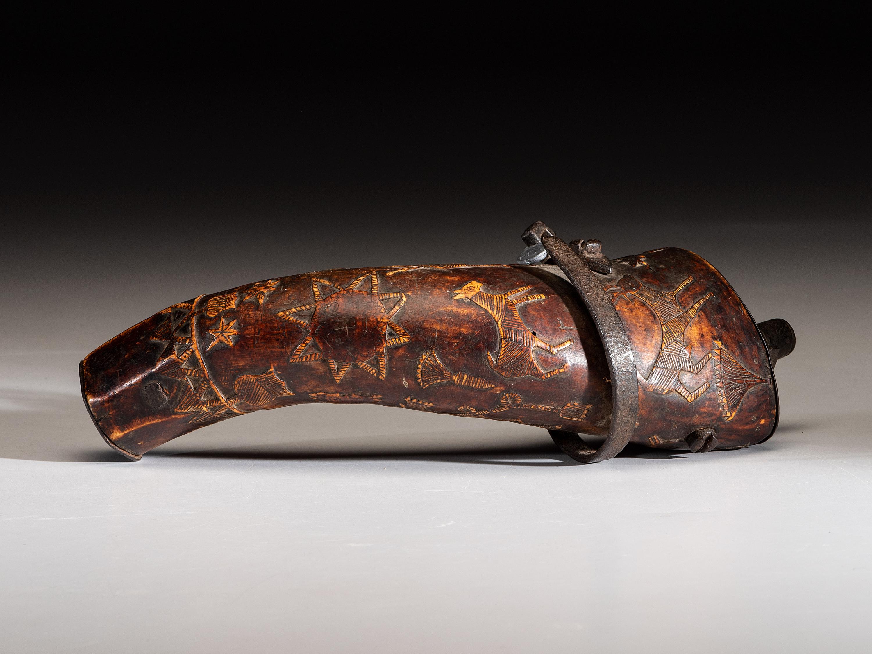 Early Spanish Powder Horn