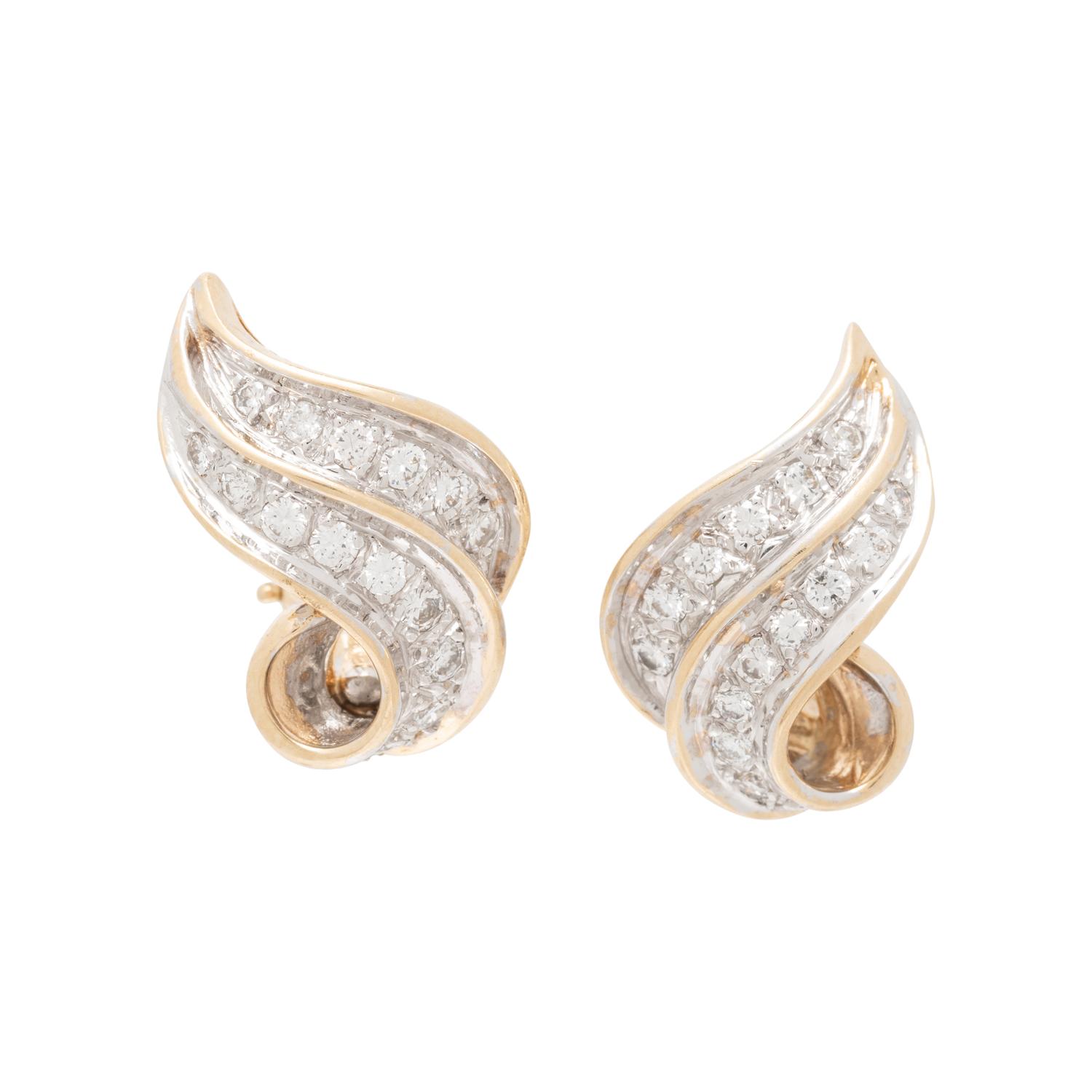BICOLOR GOLD AND DIAMOND EARRINGS