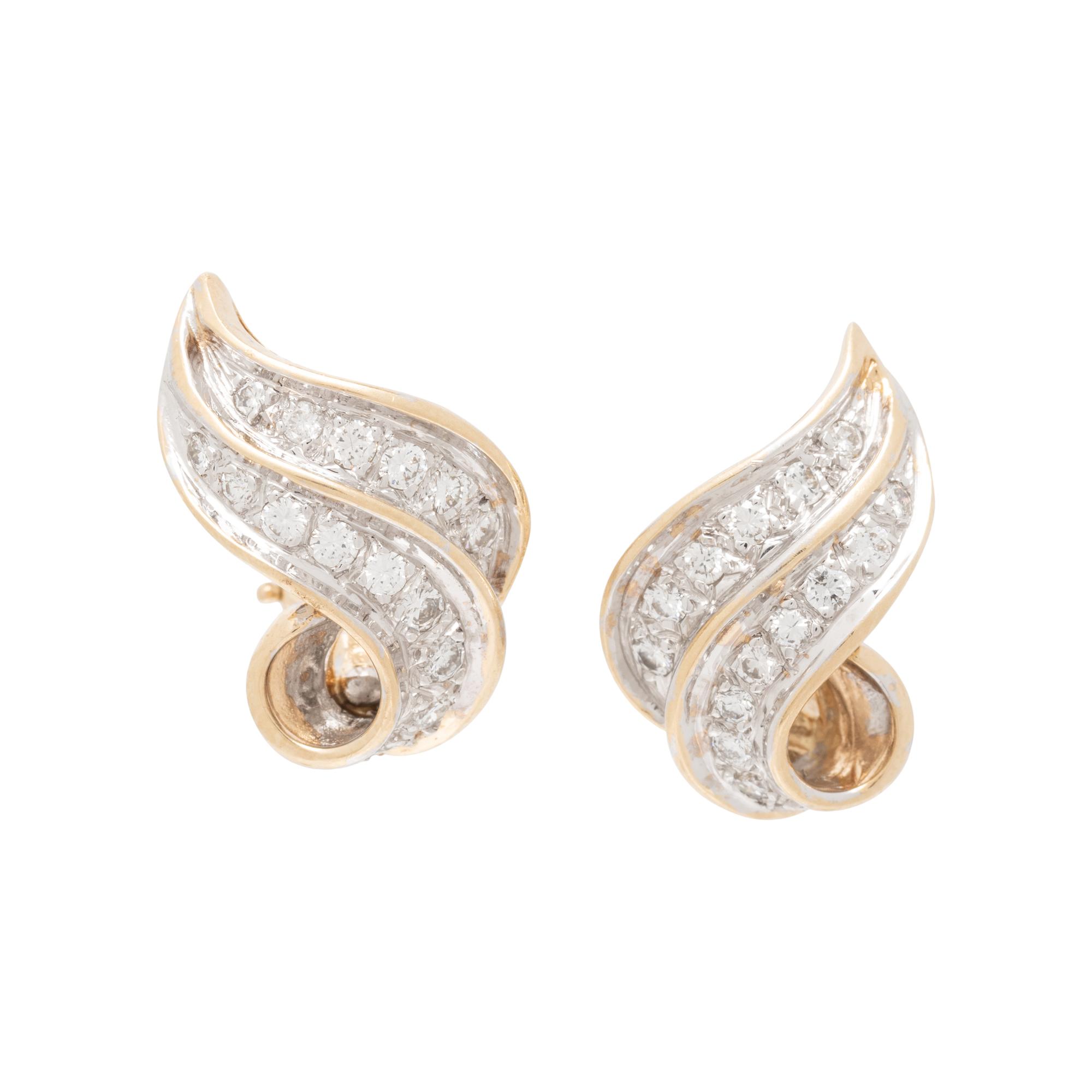 BICOLOR GOLD AND DIAMOND EARRINGS