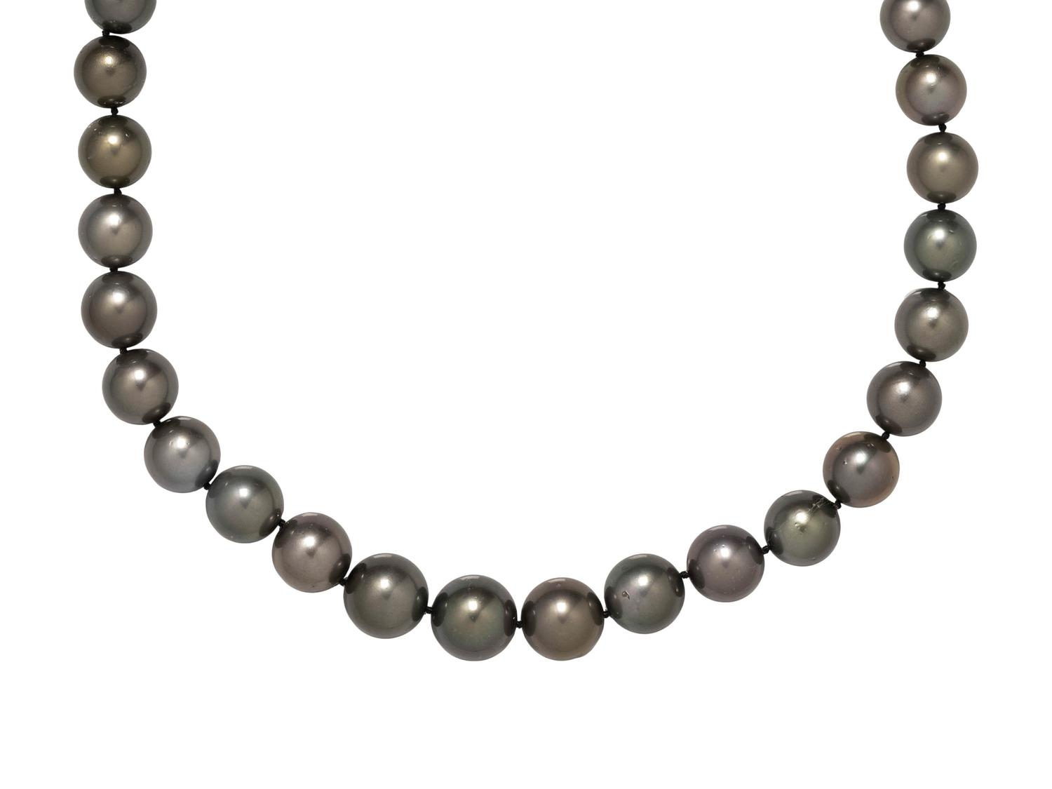 CULTURED TAHITIAN PEARL NECKLACE