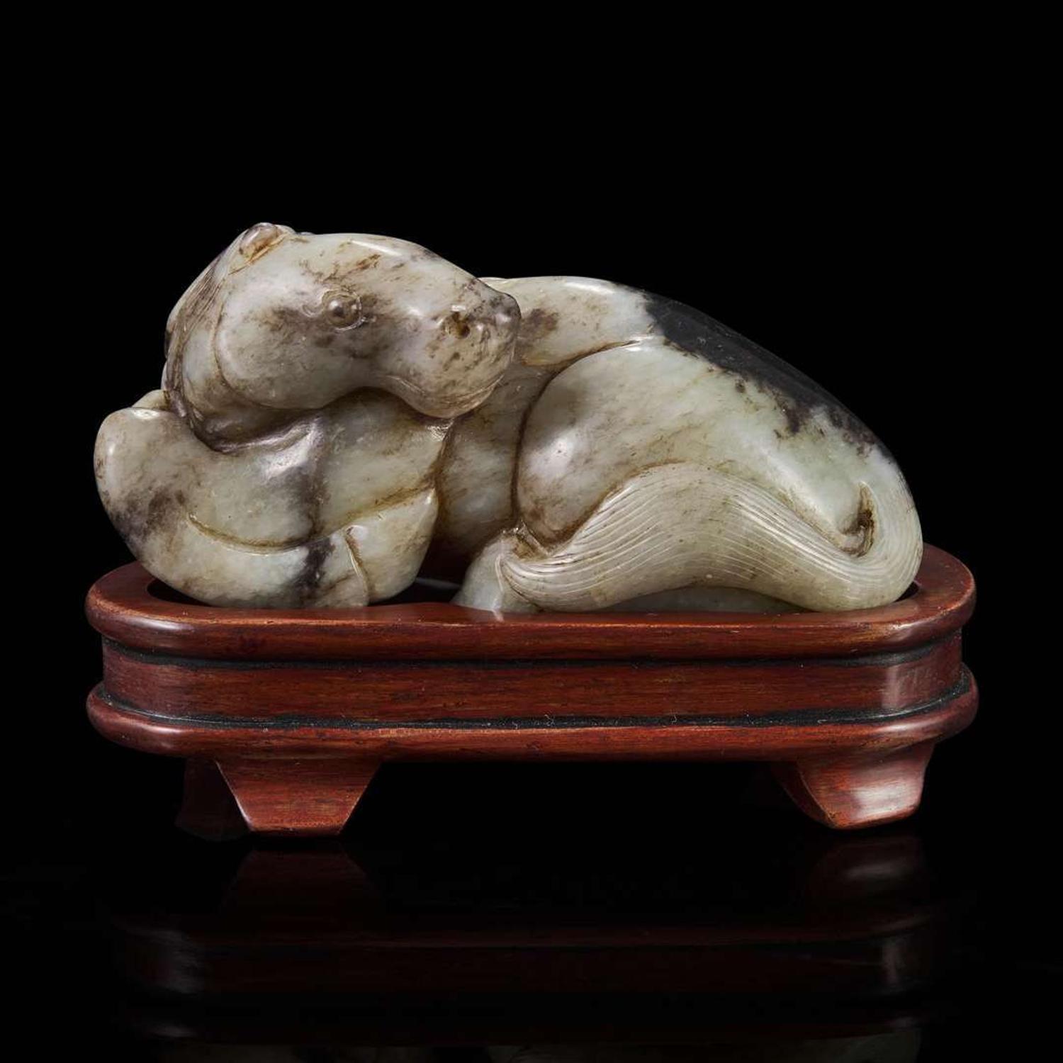 A Chinese jade carving of a recumbent horse 玉雕卧马 Ming dynasty-early Qing dynasty ????