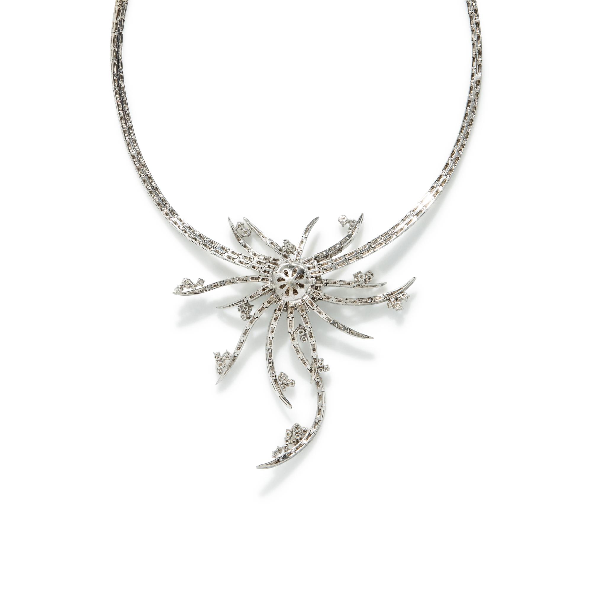 DIAMOND AND WHITE GOLD FLOWER NECKLACE