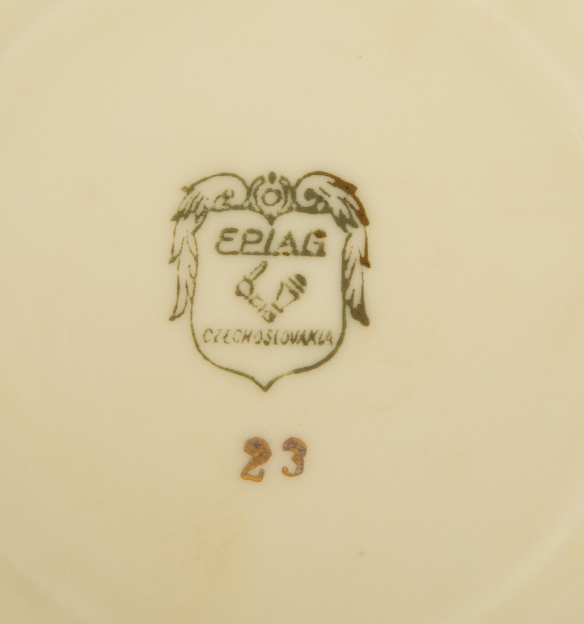 A Czech Porcelain Dinner Service