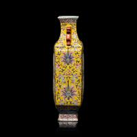 A Chinese Yellow Ground Famille Rose Porcelain 'Landscape' Square Vase, Early-Mid 20th Century — 近代 黃地粉彩纏枝蓮紋開光山水圖雙耳方瓶