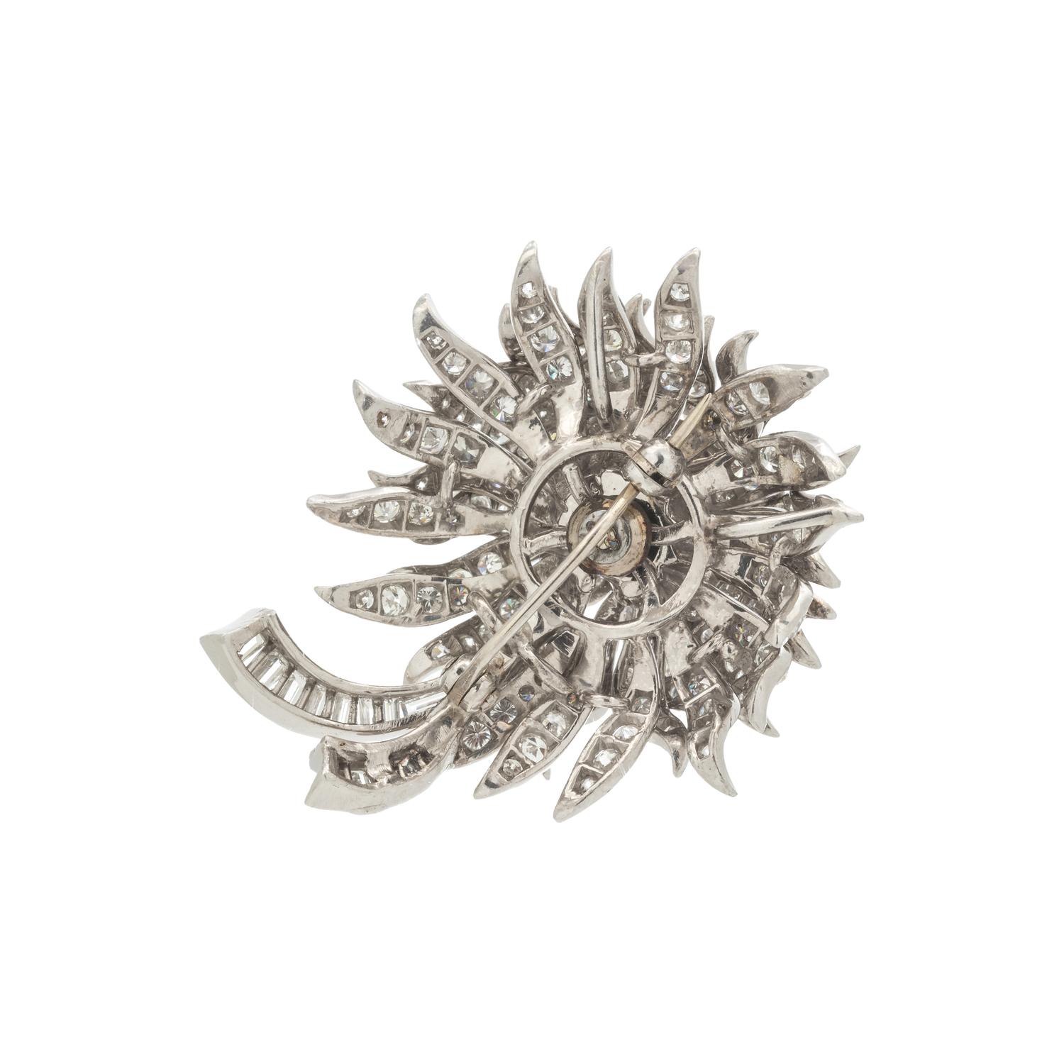 RUBY AND DIAMOND FLOWER PENDANT/BROOCH