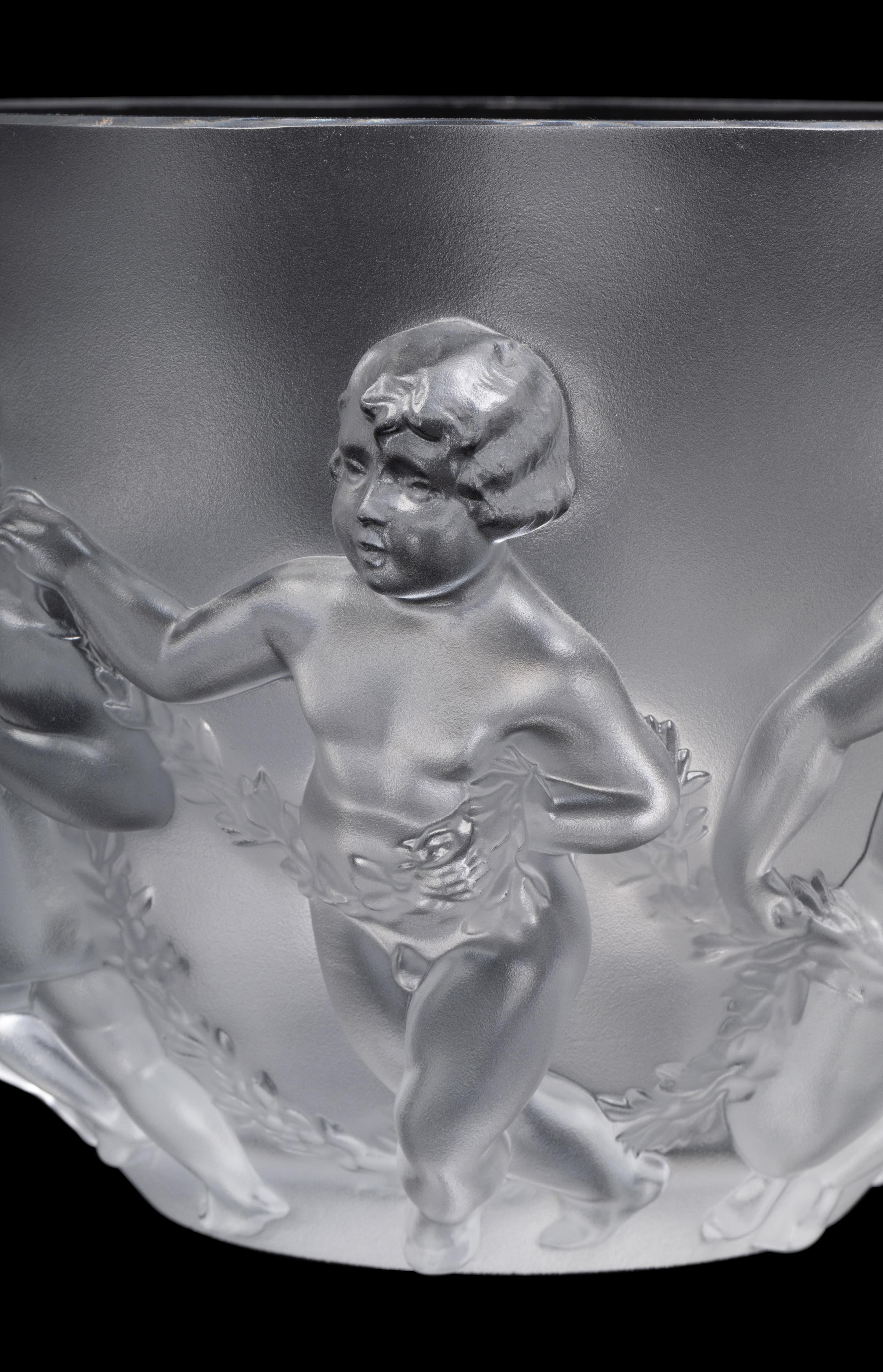 A Lalique Luxembourg Vase