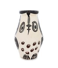 Hibou marron noir