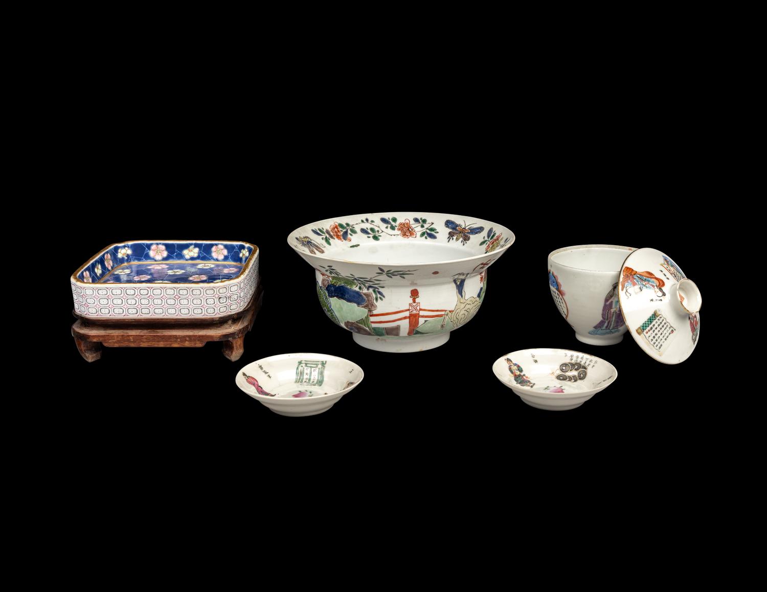 Five Chinese Famille Rose Porcelain Articles