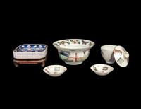 Five Chinese Famille Rose Porcelain Articles