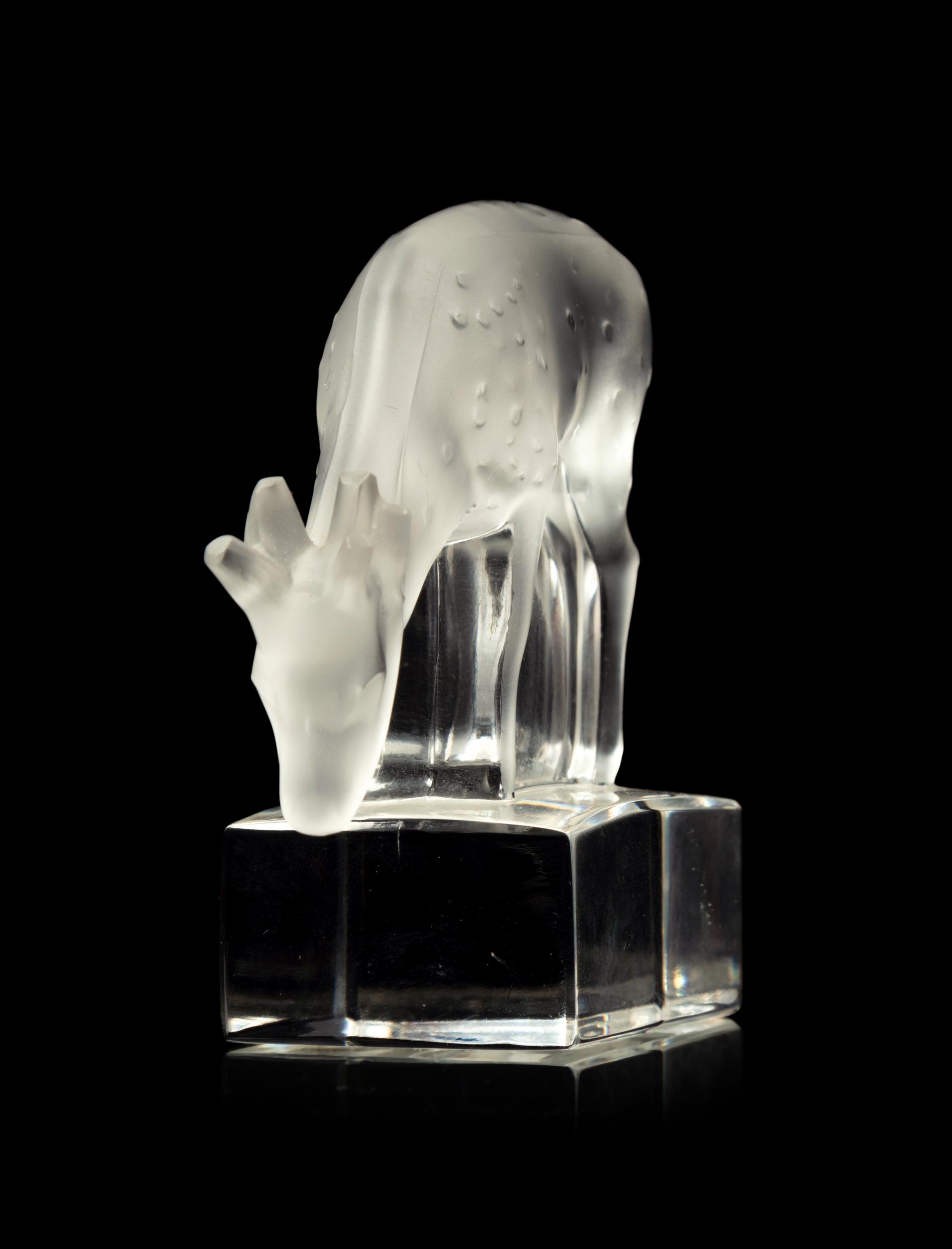 A Lalique Daim Fawn Paperweight