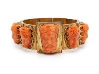 CARVED CORAL AND YELLOW GOLD BRACELET