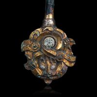A Rare Chinese Inlaid Gilt Bronze Belt Hook, Eastern Zhou-Warring States Period 東周-戰國 銅鎏金嵌蜻蜓眼琉璃珠帶 鉤