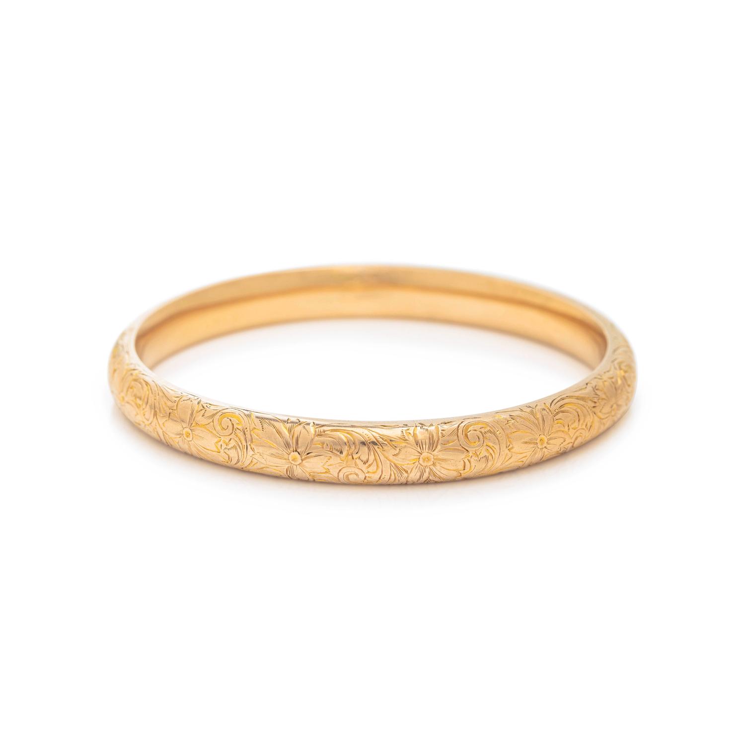 ANTIQUE, YELLOW GOLD BANGLE BRACELET