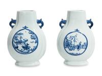 A Pair of Chinese Export Porcelain Vases