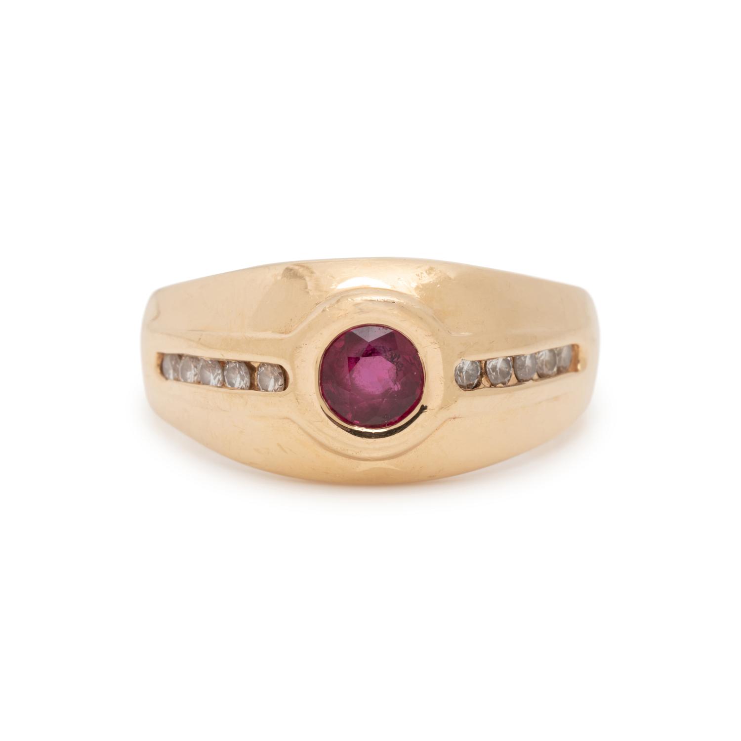 YELLOW GOLD, RUBY AND DIAMOND RING