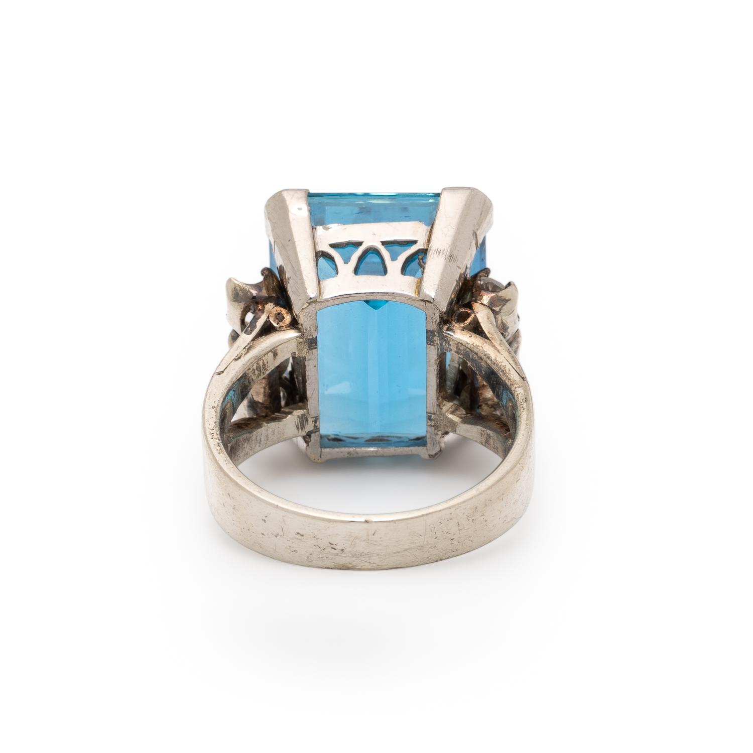 Aquamarine and Silver Ring