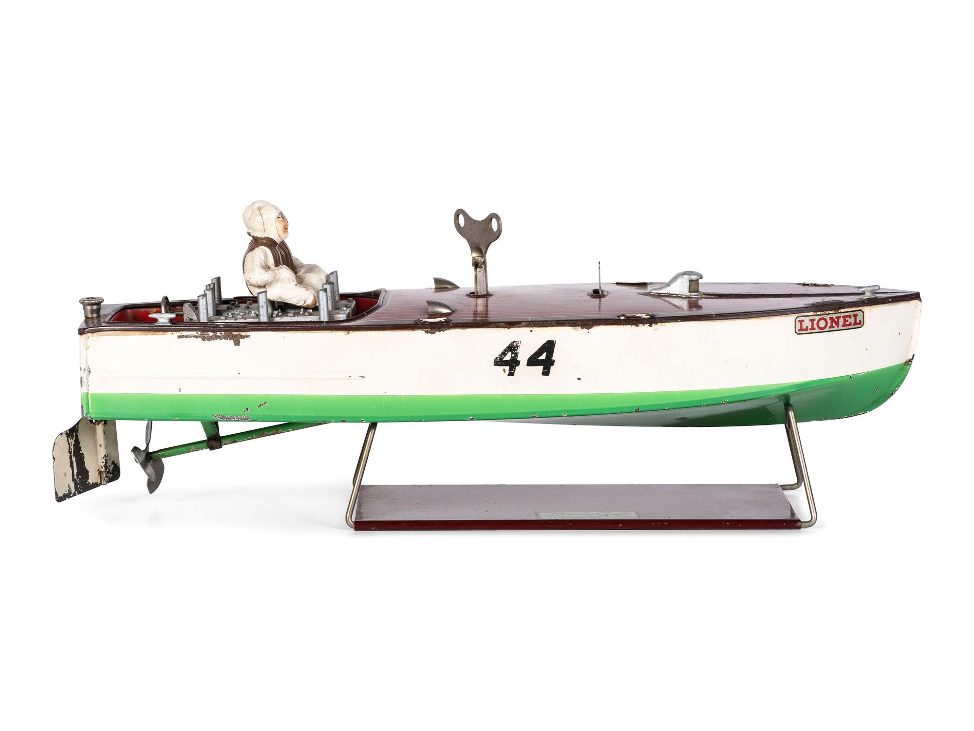 A Lionel Tin Wind Up Speed Boat