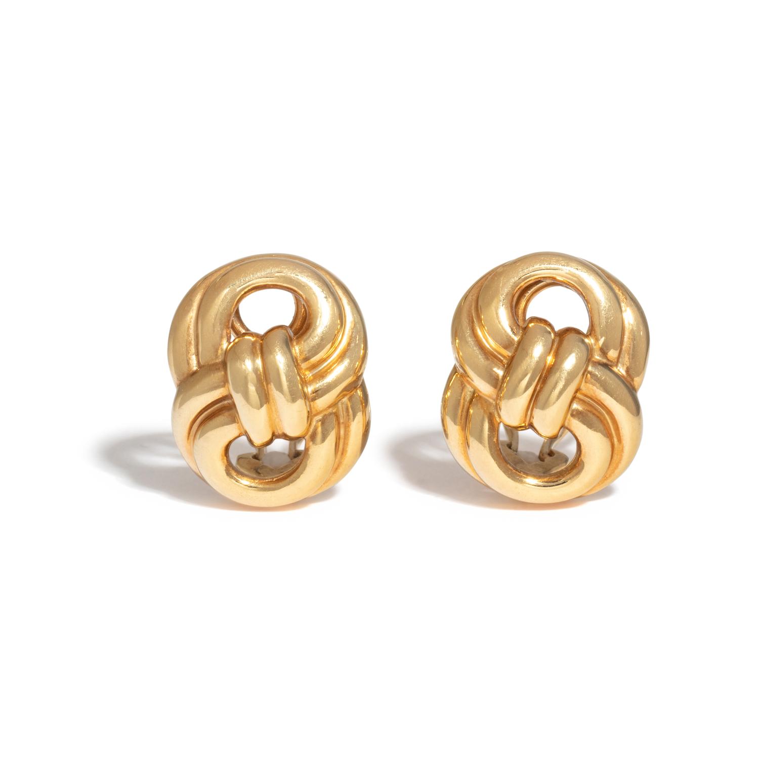 VERDURA, YELLOW GOLD CLIP EARRINGS