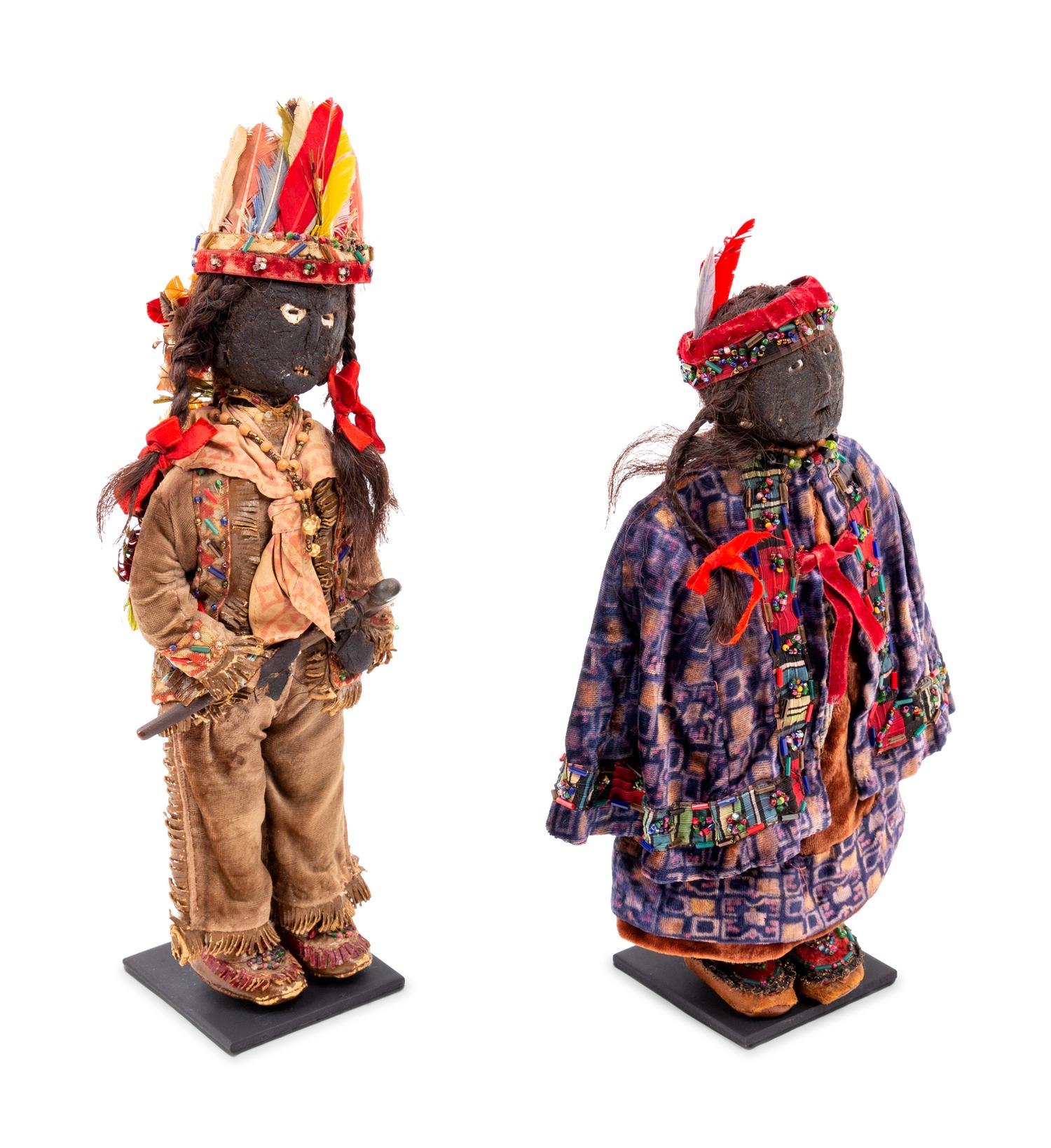 Eastern-Style Apple Head Dolls