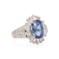 SAPPHIRE AND DIAMOND RING