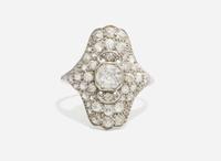 A Ladies Art Deco Platinum and Diamond Ring
