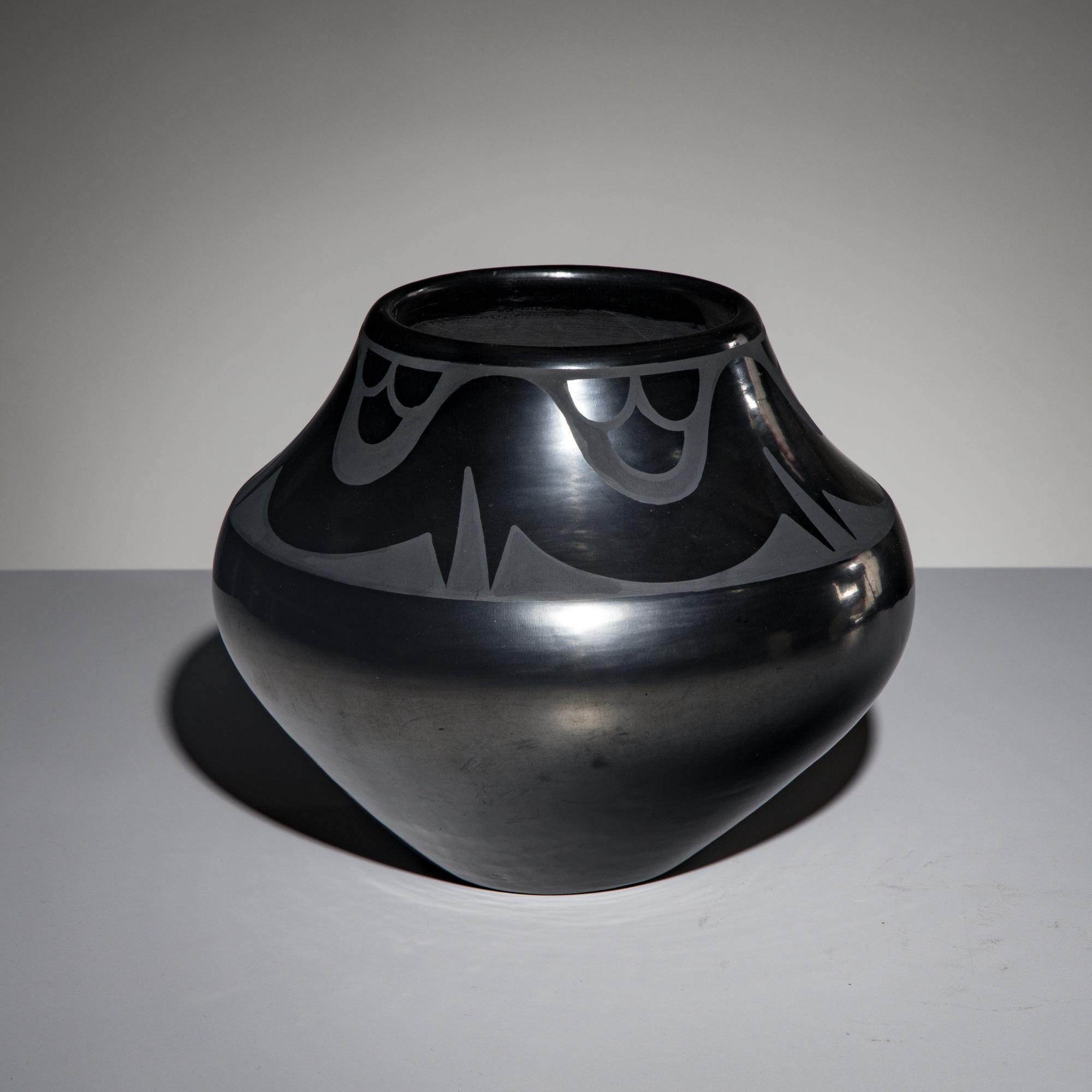 Maria Martinez and Popovi Da (San Ildefonso, 1887-1980 / 1923-1971) — Blackware Pottery Jar, Gunmetal Finish August 1969